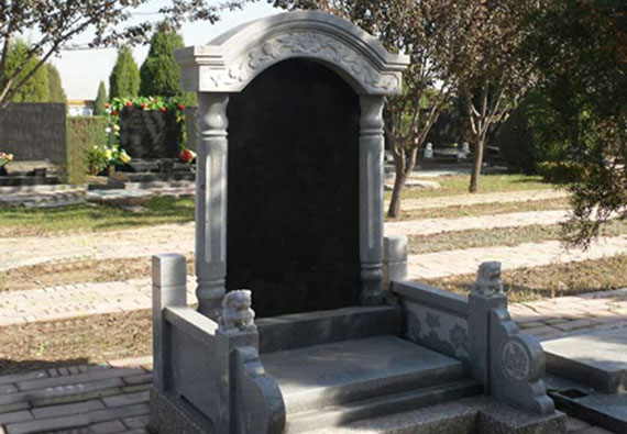 基本墓型:双穴立碑